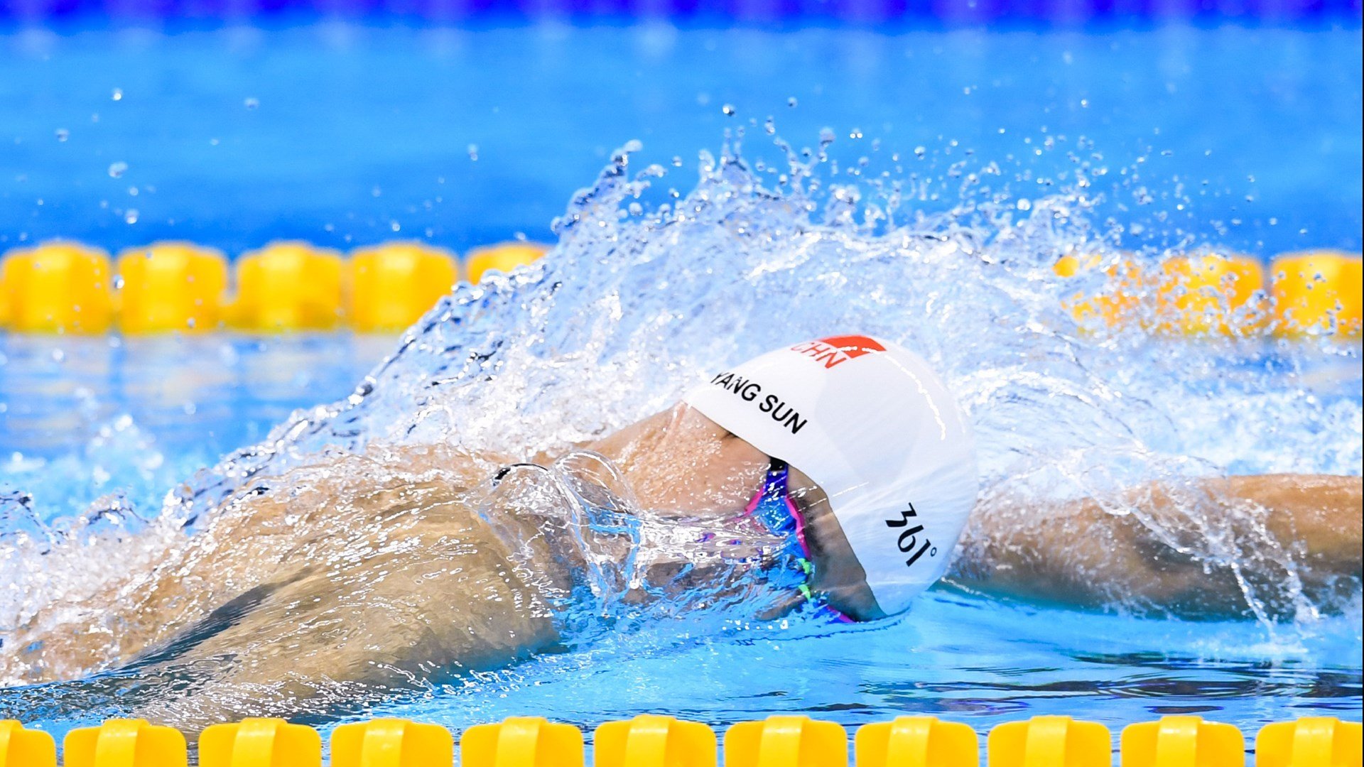 意甲：那不勒斯3-0完胜乌迪内斯，奥斯梅恩大放异彩，意甲球队那不勒斯